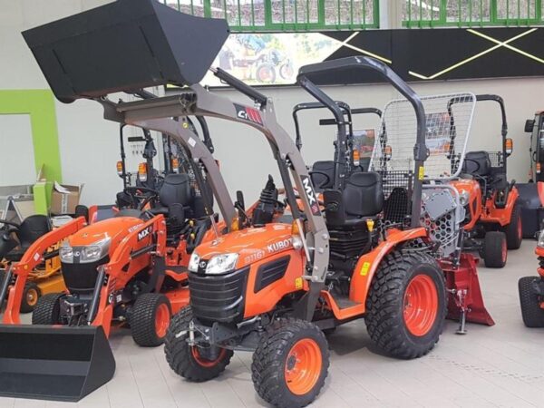 Tracteur agricole Kubota b1161 incl frontlader – Image 3